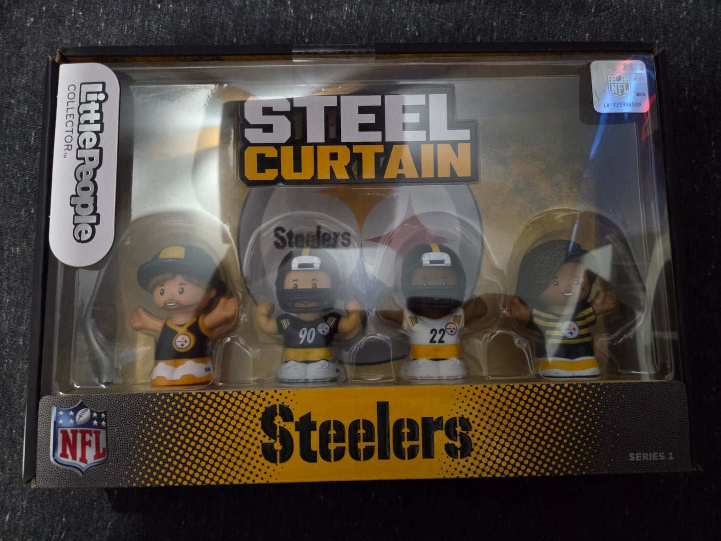 Little People Collector Steel Curtain